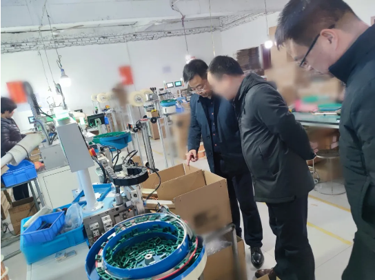 12月24日 政企初次对接合作回顾项目方是一家专业从事电子元器件研发