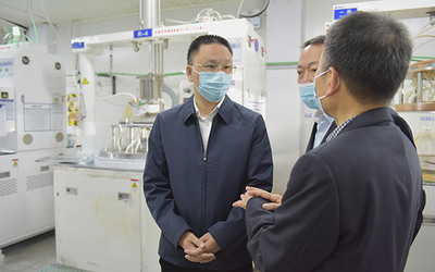 吴华丁在调研我市部分科创型企业时强调:坚定实施"科创首位"战略 为实现"古城崛起、突破跨越"注入强大科技力量